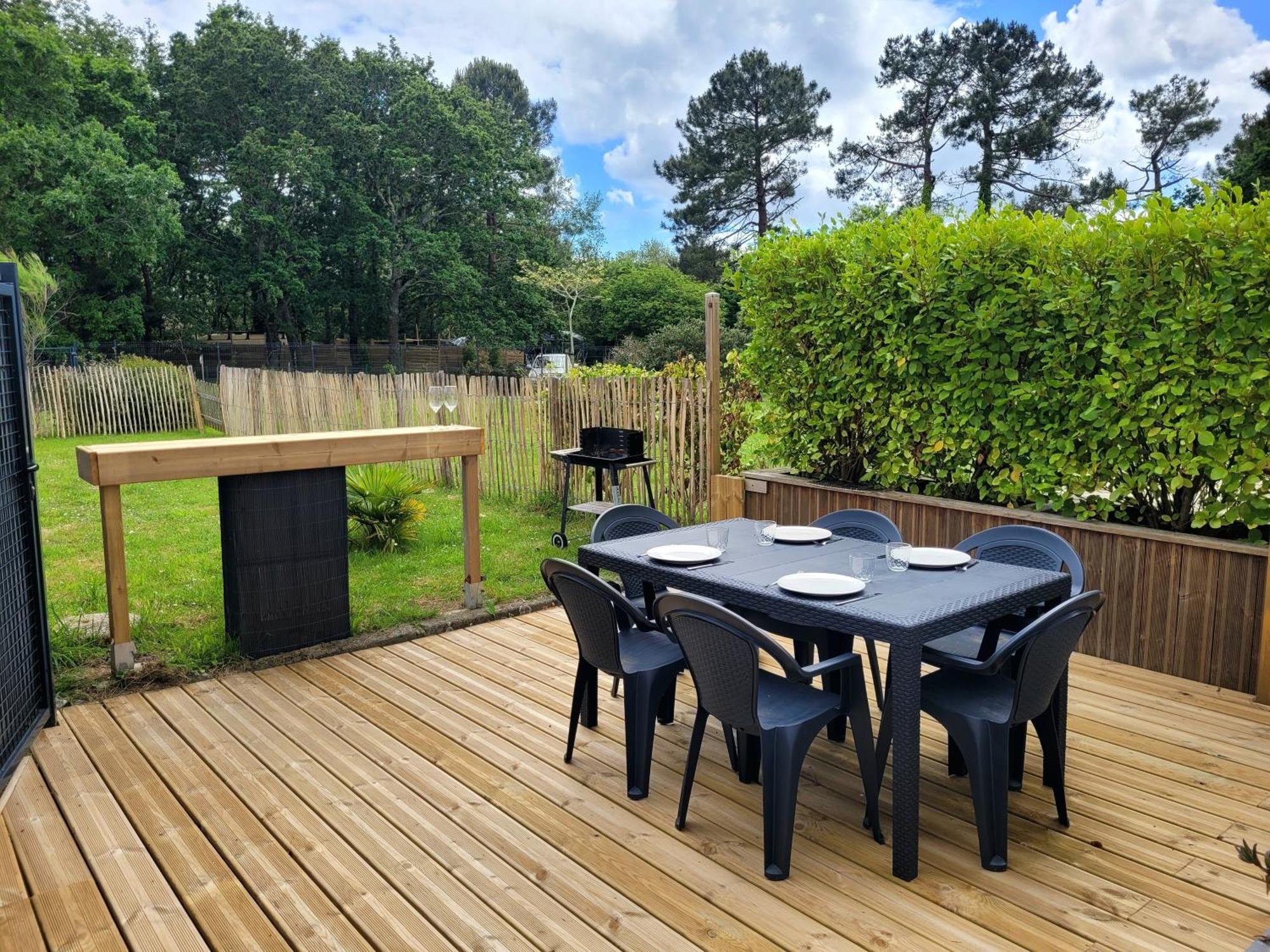 Ty Treustel Apartment Combrit Bagian luar foto